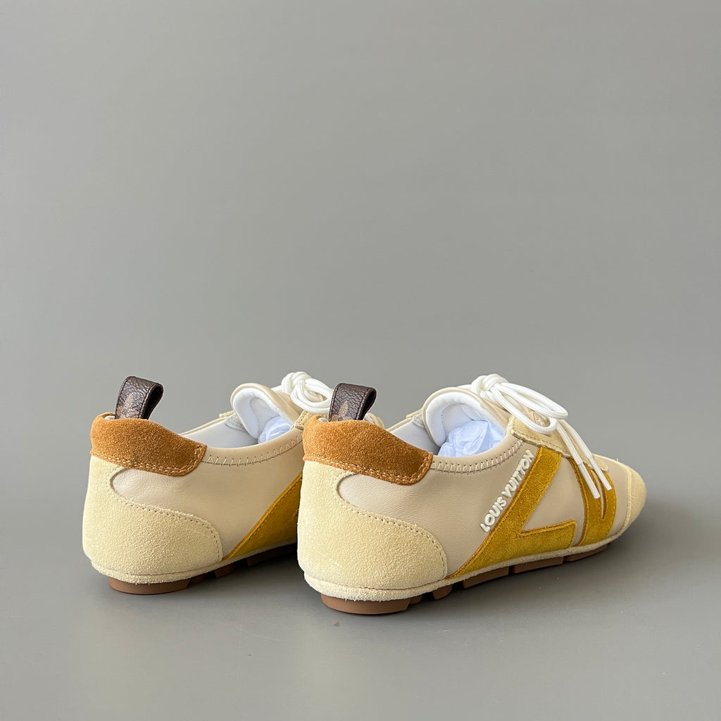 Louis Vuitton Women's Brown Cowhide Leather Shoes